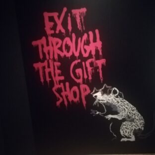 天才か反逆者か！？バンクシー展に行ってきた