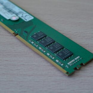メモリ増設について!?快適な PC にする為の手段だぁ!!増設手順の画像付き解説(DELL XPS8930)(富士通FMV LITEBOOK)